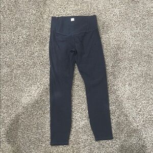 Navy clean elevation Vuori  Leggings